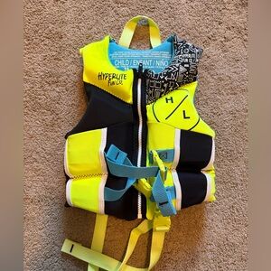 Child Swim Vest Hyperlite 33-55 lbs
